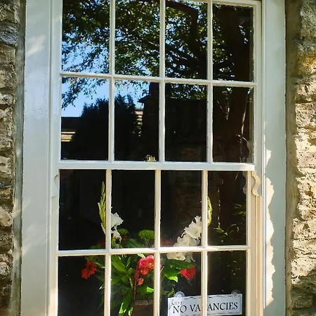 Nuns Bed and Breakfast 4*